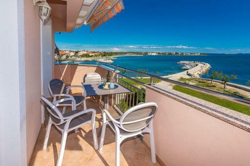 Apartmani Lorena Privlaka  Exterior photo